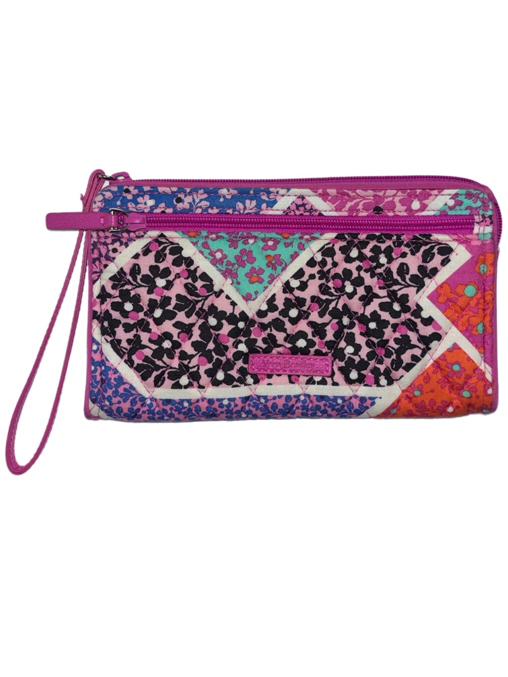 Vera Bradley wristlet Modern Medley floral patchwork pattern